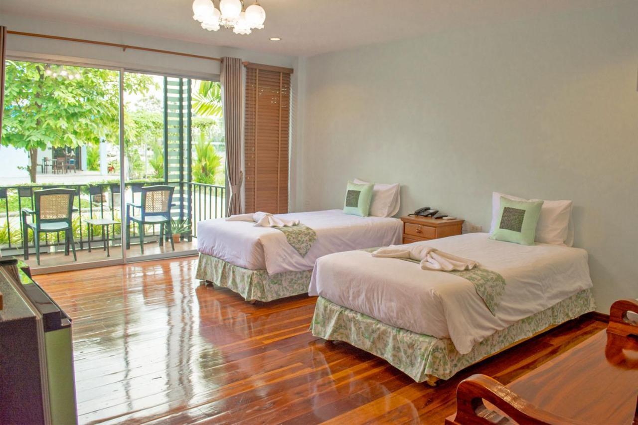 Menam Resort Nakhon Pathom Exterior photo