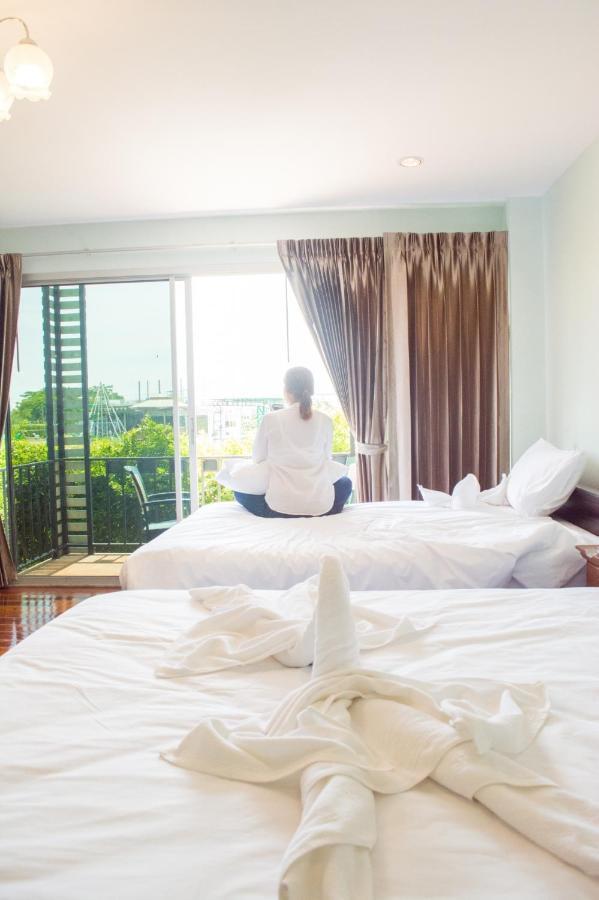 Menam Resort Nakhon Pathom Exterior photo