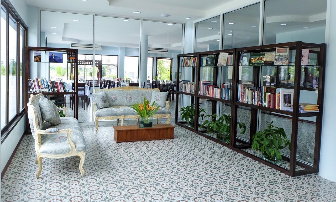 Menam Resort Nakhon Pathom Exterior photo