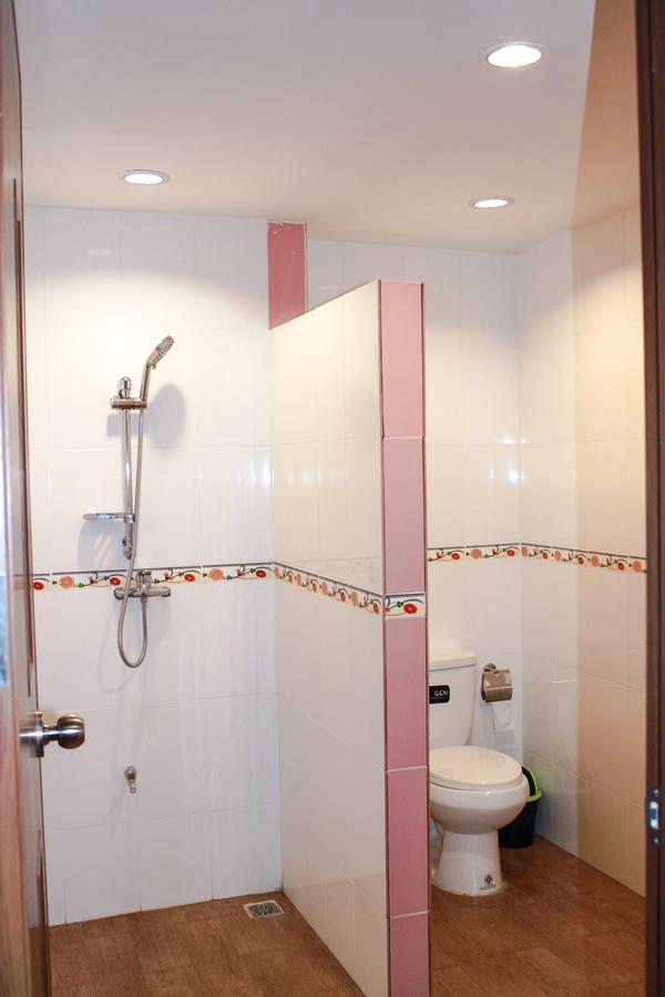 Menam Resort Nakhon Pathom Exterior photo
