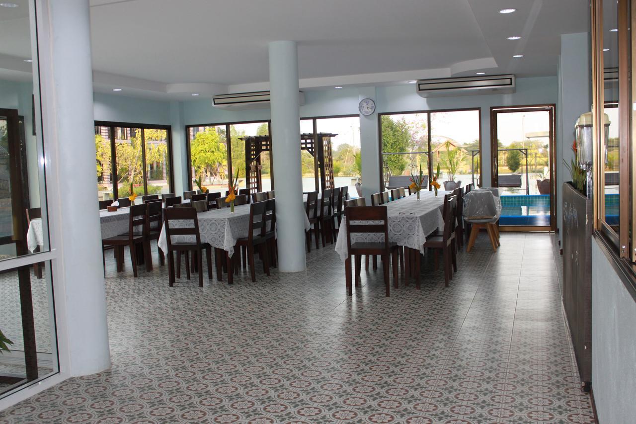 Menam Resort Nakhon Pathom Exterior photo